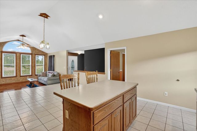 5569 S Corey Road, Perry, MI 48872