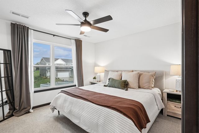 3356 Lincolnshire Road, Waterloo, IA 50701