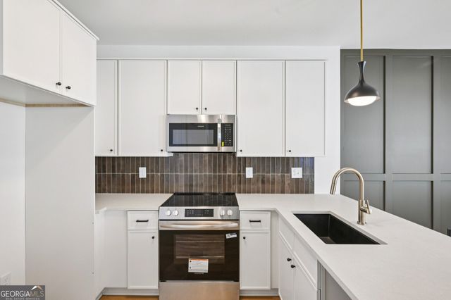 1160 Boulevard SE 11, Atlanta, GA 30312