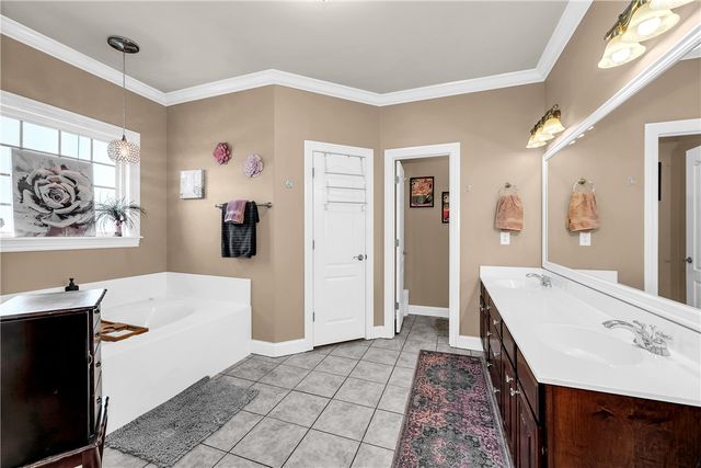 265 Greenfield Avenue, Farmington, AR 72730