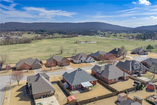 265 Greenfield Avenue, Farmington, AR 72730