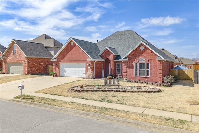 265 Greenfield Avenue, Farmington, AR 72730