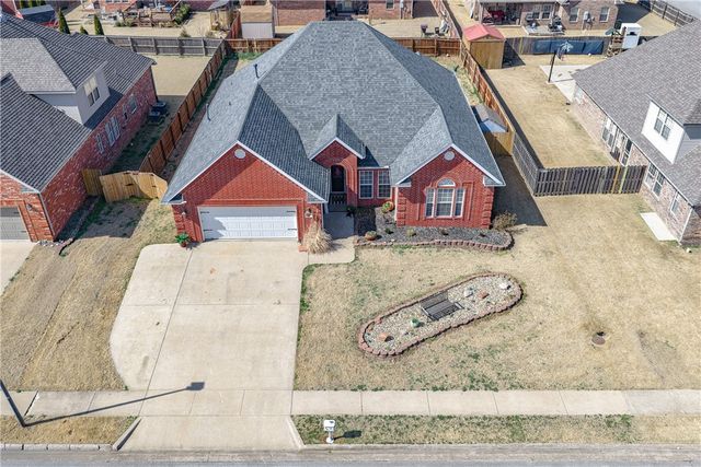 265 Greenfield Avenue, Farmington, AR 72730