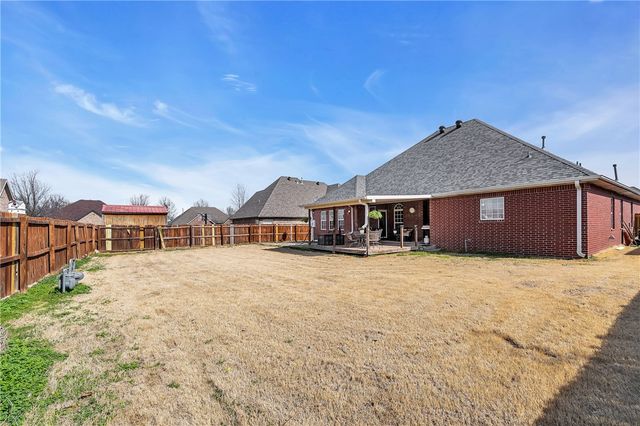 265 Greenfield Avenue, Farmington, AR 72730