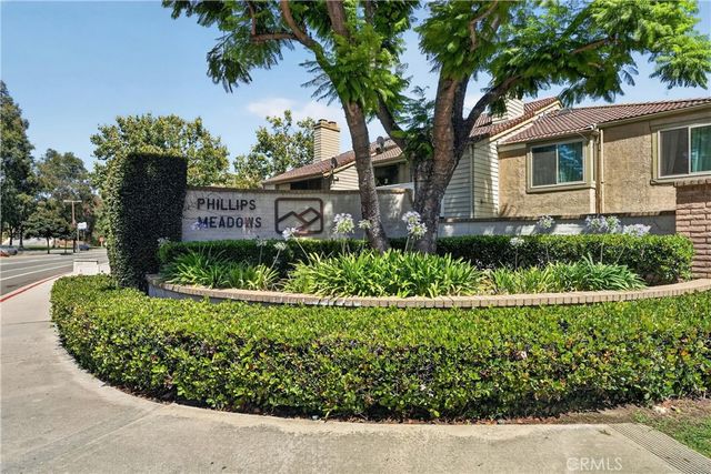 69 Brownfield, Pomona, CA 91766
