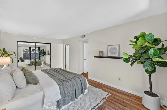 69 Brownfield, Pomona, CA 91766