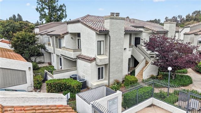 69 Brownfield, Pomona, CA 91766