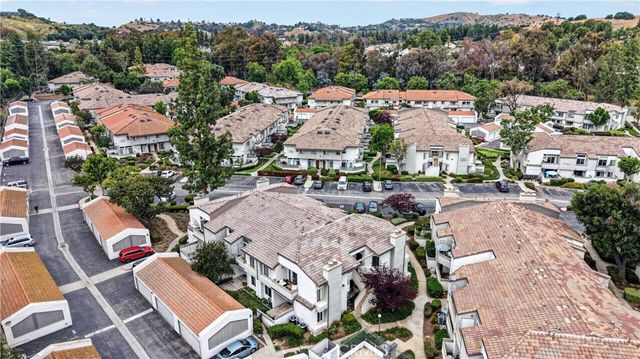 69 Brownfield, Pomona, CA 91766