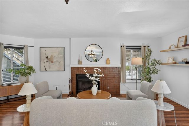 69 Brownfield, Pomona, CA 91766