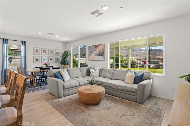 21264 Telegraph, Riverside, CA 92507