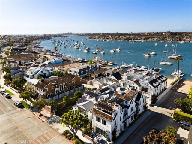 1416 E Balboa Boulevard, Newport Beach, CA 92661