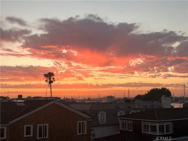 1416 E Balboa Boulevard, Newport Beach, CA 92661