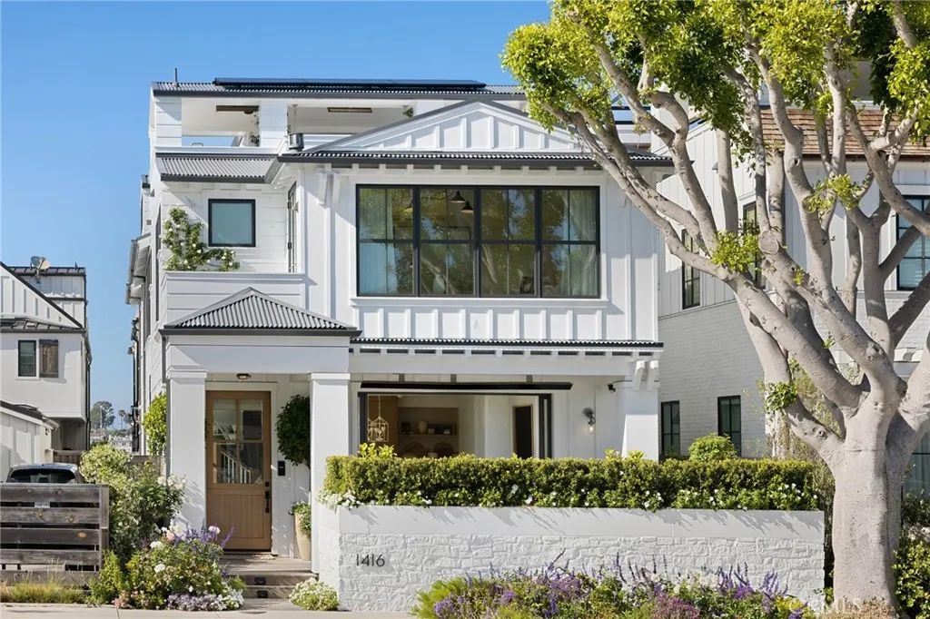 1416 E Balboa Boulevard, Newport Beach, CA 92661