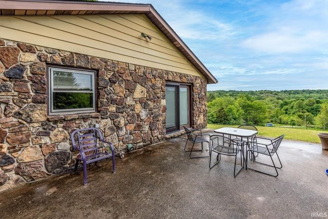 13305 E Hillview Lane, Solsberry, IN 47459