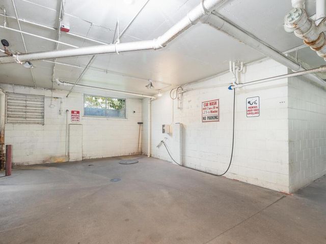 4101 Parklawn Avenue 130, Edina, MN 55435