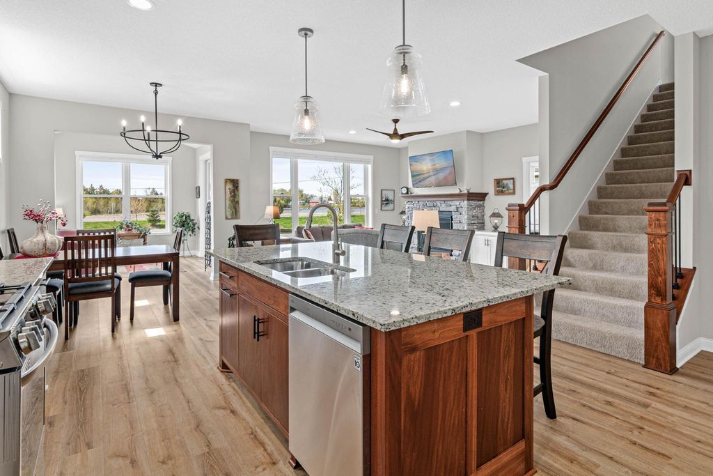 29264 Kenwood Way, Chisago City, MN 55013 — exterior