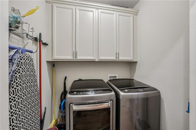 102 Woodsdale Drive, Canton, GA 30114