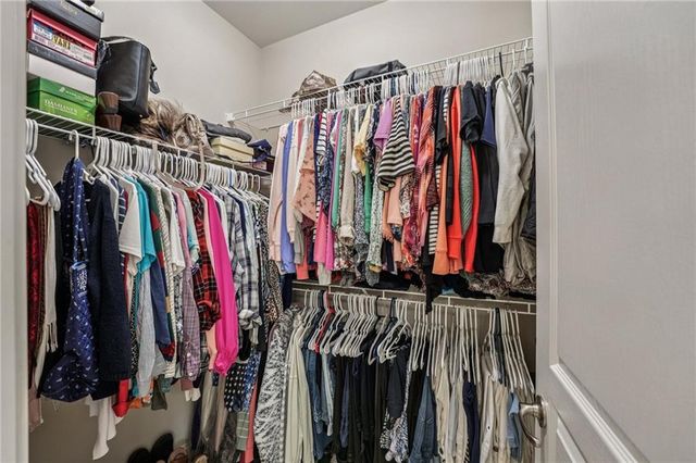 102 Woodsdale Drive, Canton, GA 30114