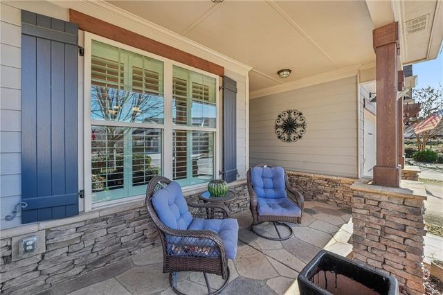 102 Woodsdale Drive, Canton, GA 30114