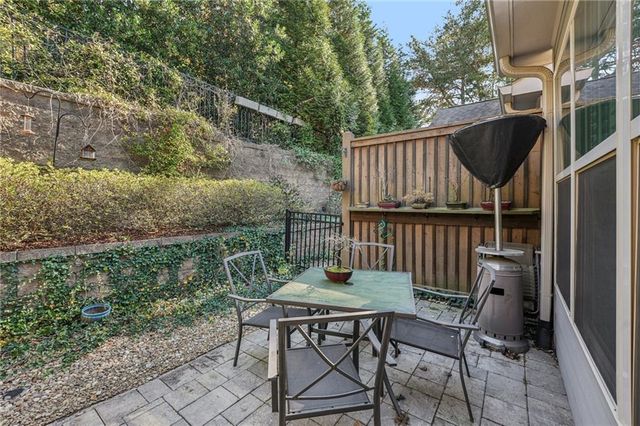 102 Woodsdale Drive, Canton, GA 30114