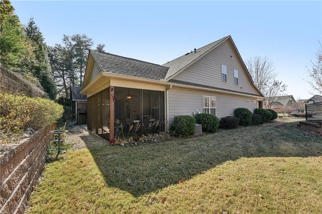 102 Woodsdale Drive, Canton, GA 30114