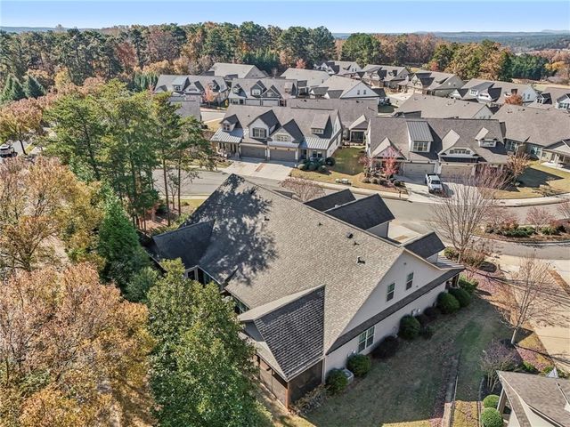 102 Woodsdale Drive, Canton, GA 30114