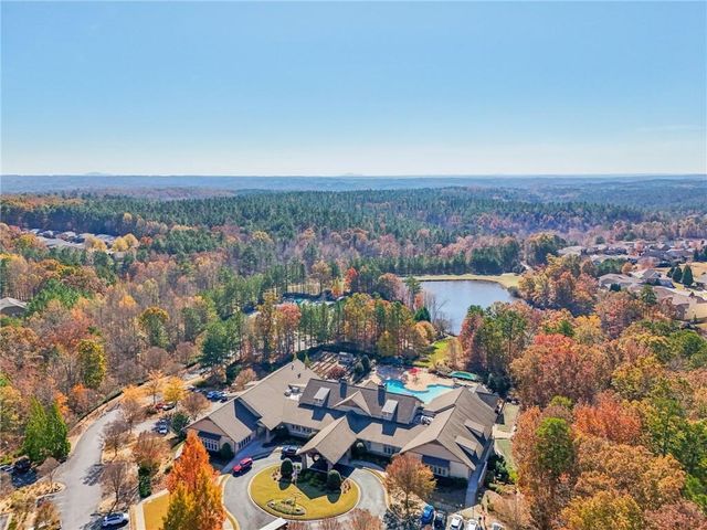 102 Woodsdale Drive, Canton, GA 30114