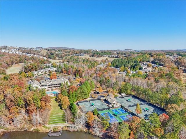 102 Woodsdale Drive, Canton, GA 30114