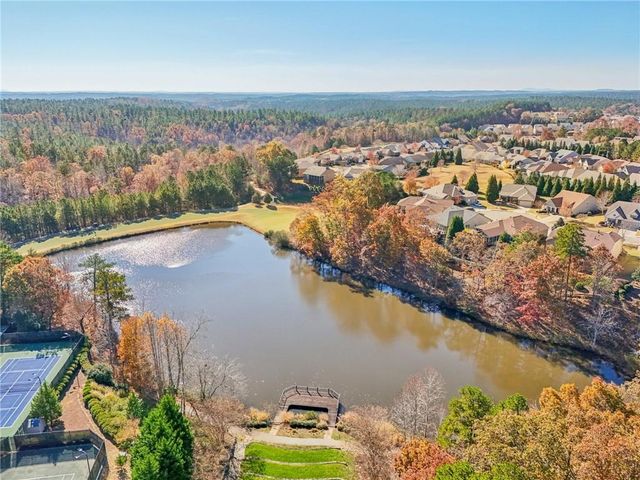 102 Woodsdale Drive, Canton, GA 30114