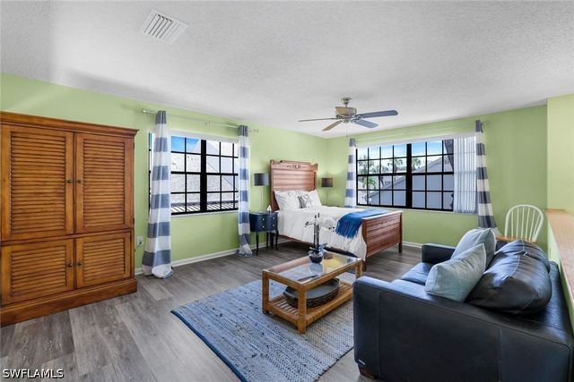 823 Meadowland DR H, Naples, FL 34108