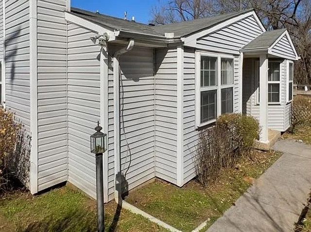 1128 Cabana Dr, Nashville, TN 37214