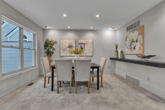 558 Heritage Drive, Ann Arbor, MI 48105
