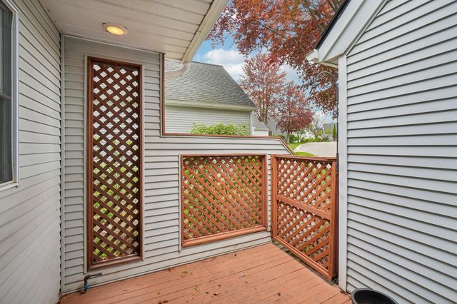 558 Heritage Drive, Ann Arbor, MI 48105