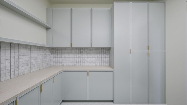 1919 Potomac Drive, Houston, TX 77057