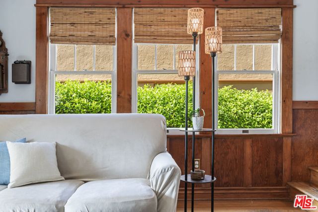 41 Vicente Terrace, Santa Monica, CA 90401
