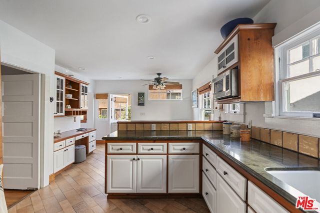 41 Vicente Terrace, Santa Monica, CA 90401