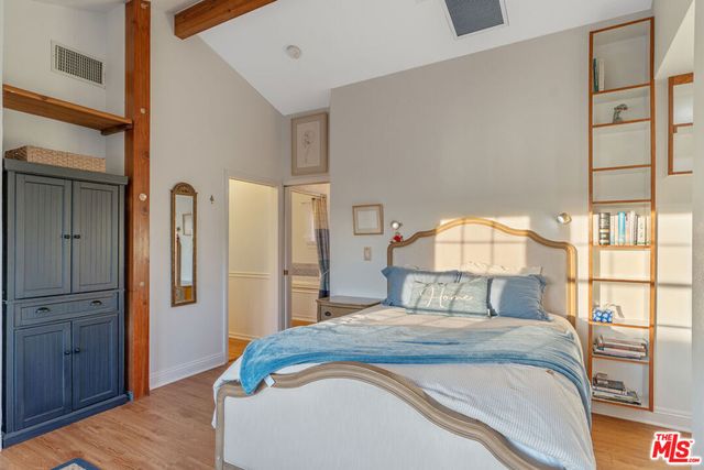 41 Vicente Terrace, Santa Monica, CA 90401