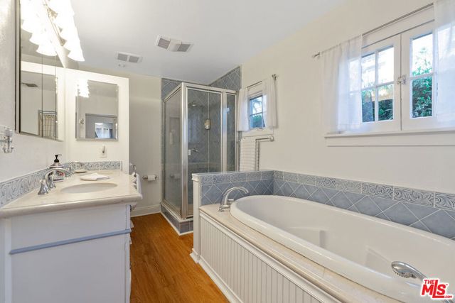 41 Vicente Terrace, Santa Monica, CA 90401