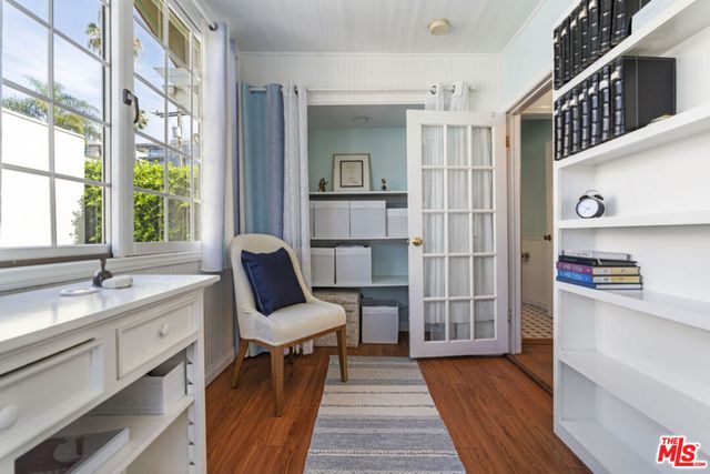 41 Vicente Terrace, Santa Monica, CA 90401