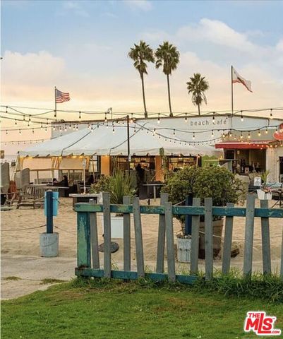 41 Vicente Terrace, Santa Monica, CA 90401