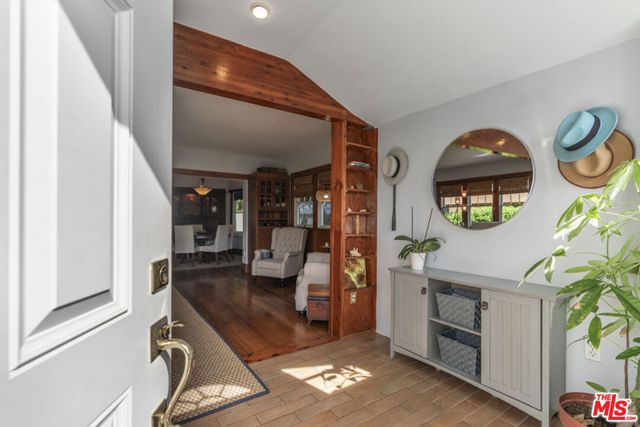 41 Vicente Terrace, Santa Monica, CA 90401