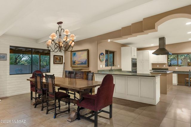 12040 E Dry Gulch Place, Tucson, AZ 85749