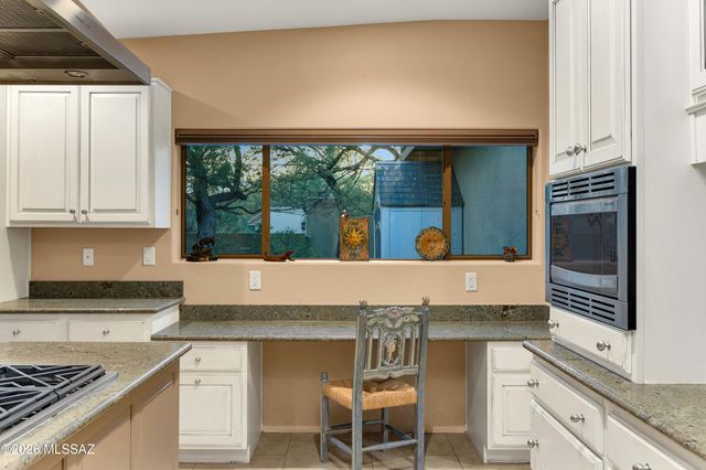 12040 E Dry Gulch Place, Tucson, AZ 85749