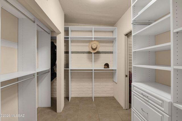 12040 E Dry Gulch Place, Tucson, AZ 85749