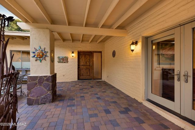 12040 E Dry Gulch Place, Tucson, AZ 85749