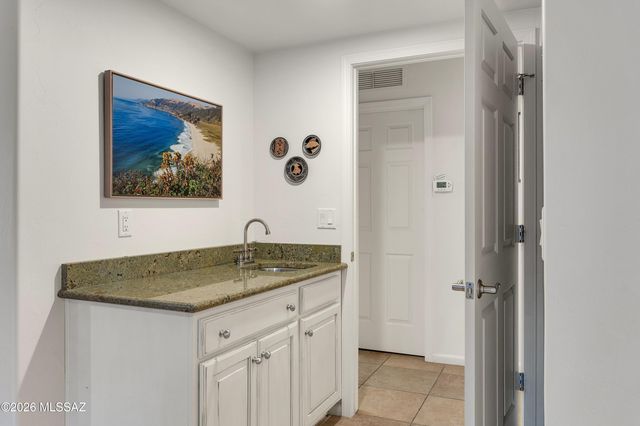 12040 E Dry Gulch Place, Tucson, AZ 85749