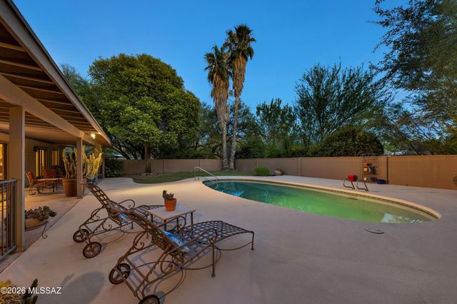12040 E Dry Gulch Place, Tucson, AZ 85749