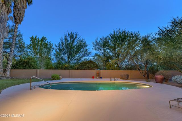 12040 E Dry Gulch Place, Tucson, AZ 85749