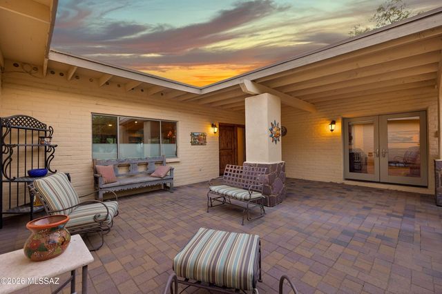 12040 E Dry Gulch Place, Tucson, AZ 85749