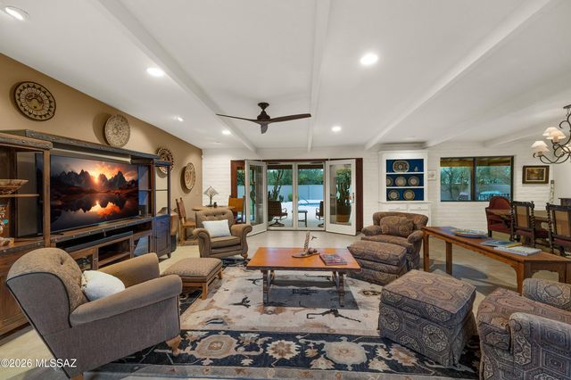 12040 E Dry Gulch Place, Tucson, AZ 85749